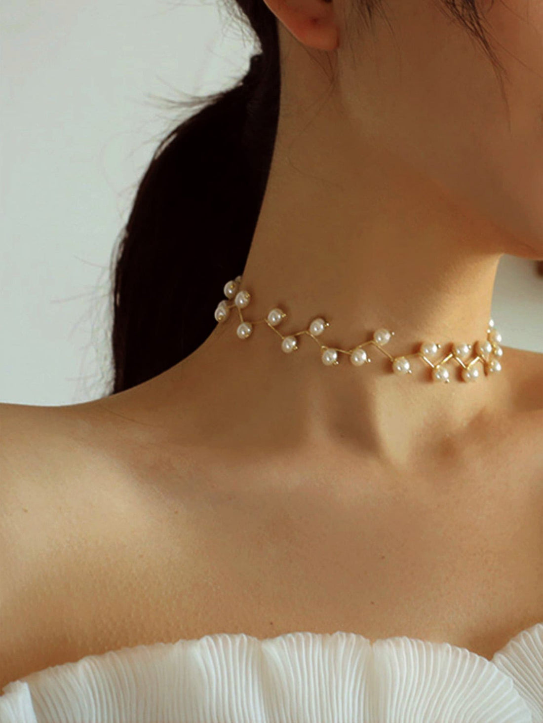 Saphirae Pearl Choker